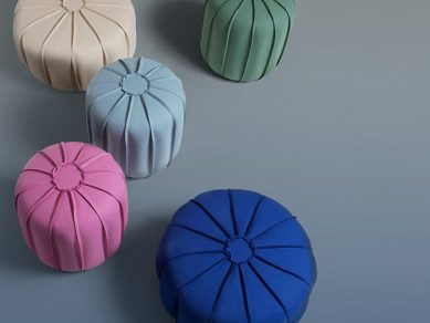 Poufs / Benches